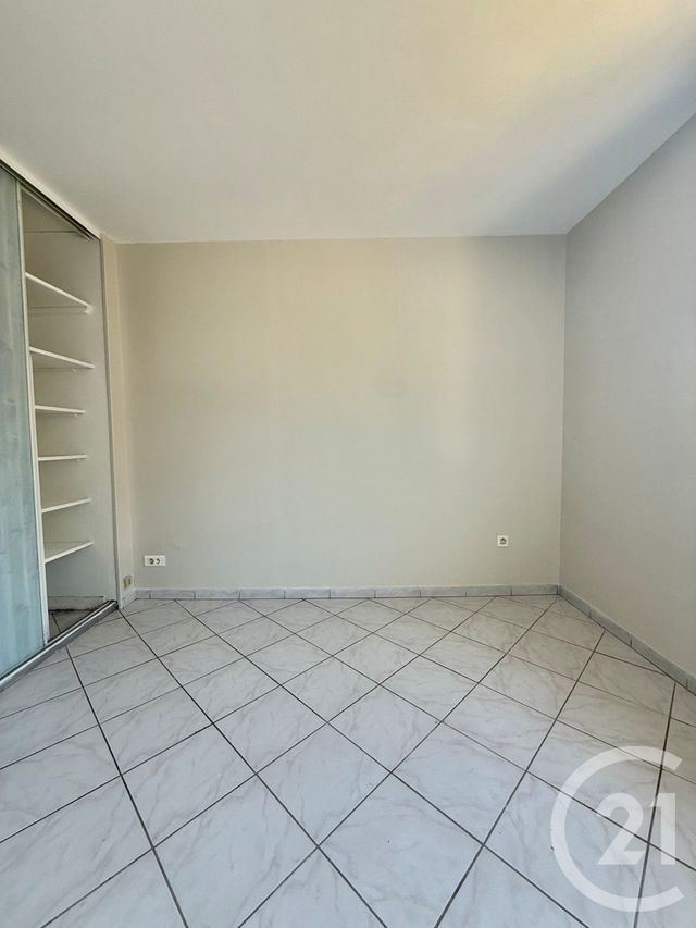 maison à louer - 4 pièces - 110.66 m2 - YZEURE - 03 - AUVERGNE - Century 21 Pierre Immobilier