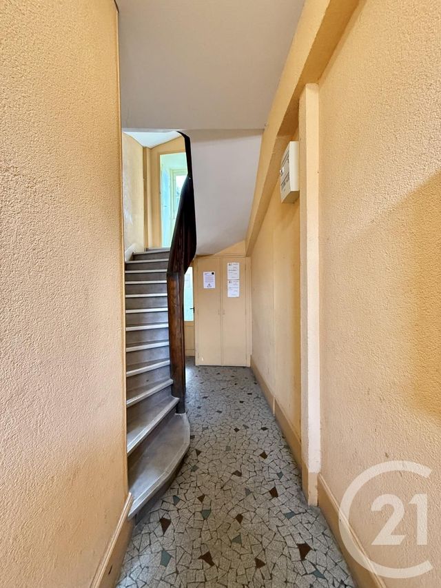 Appartement Studio à louer - 1 pièce - 23.5 m2 - MOULINS - 03 - AUVERGNE - Century 21 Pierre Immobilier