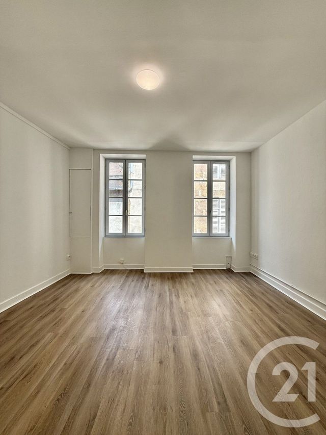 Appartement Studio à louer - 1 pièce - 29.9 m2 - MOULINS - 03 - AUVERGNE - Century 21 Pierre Immobilier