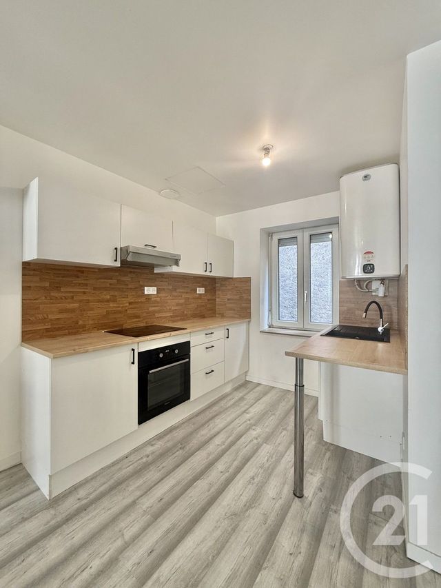 Appartement F4 à louer - 4 pièces - 71.5 m2 - MOULINS - 03 - AUVERGNE - Century 21 Pierre Immobilier