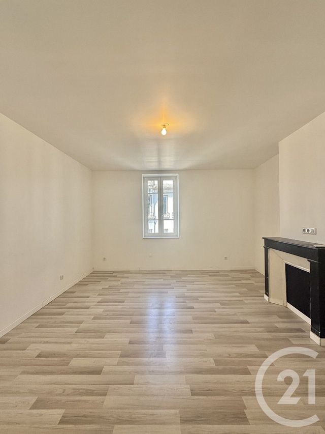 Appartement F4 à louer - 4 pièces - 71.5 m2 - MOULINS - 03 - AUVERGNE - Century 21 Pierre Immobilier