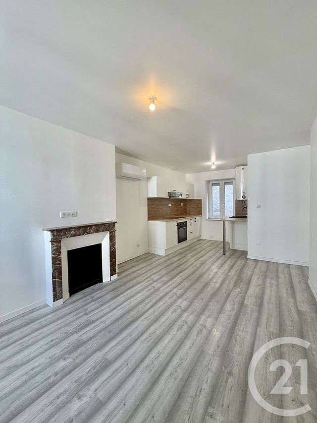 Appartement F4 à louer - 4 pièces - 71.5 m2 - MOULINS - 03 - AUVERGNE - Century 21 Pierre Immobilier