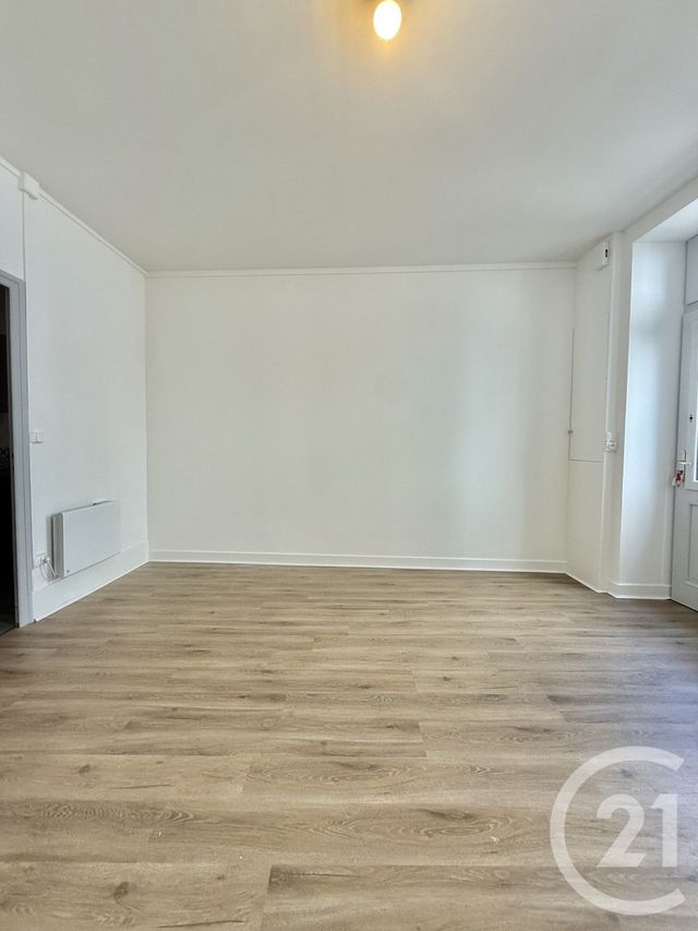 Appartement Studio à louer - 1 pièce - 29.27 m2 - MOULINS - 03 - AUVERGNE - Century 21 Pierre Immobilier
