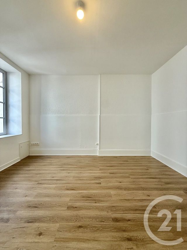 Appartement Studio à louer - 1 pièce - 29.27 m2 - MOULINS - 03 - AUVERGNE - Century 21 Pierre Immobilier