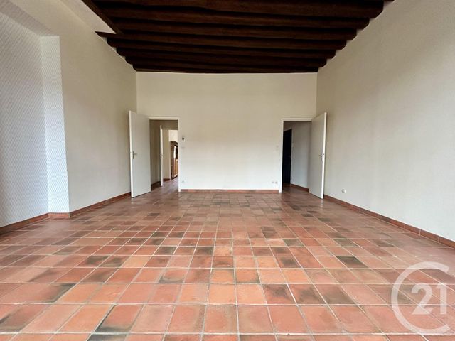 Appartement F2 à louer - 2 pièces - 66.0 m2 - MOULINS - 03 - AUVERGNE - Century 21 Pierre Immobilier