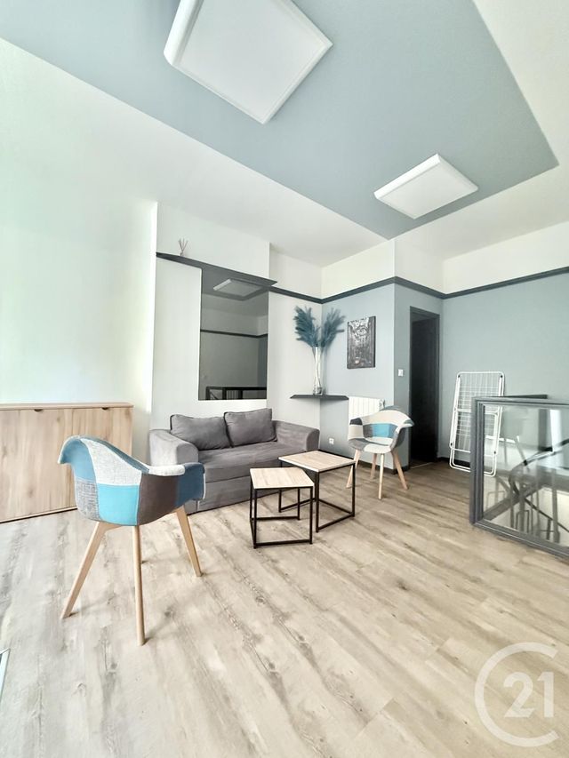 Appartement F2 à louer - 2 pièces - 61.58 m2 - MOULINS - 03 - AUVERGNE - Century 21 Pierre Immobilier