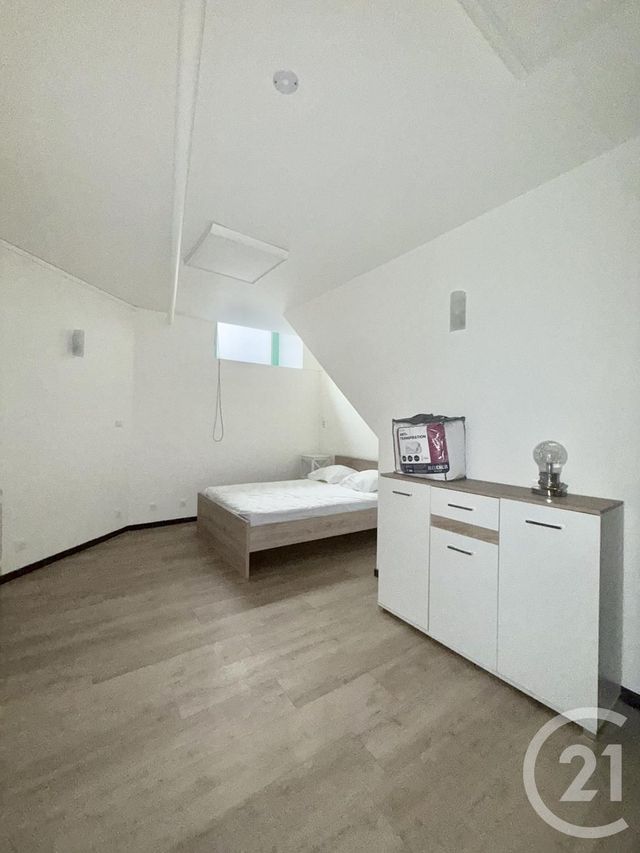 Appartement F2 à louer - 2 pièces - 61.58 m2 - MOULINS - 03 - AUVERGNE - Century 21 Pierre Immobilier