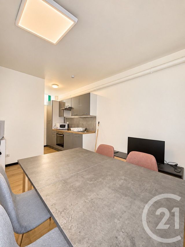 Appartement F2 à louer - 2 pièces - 61.58 m2 - MOULINS - 03 - AUVERGNE - Century 21 Pierre Immobilier