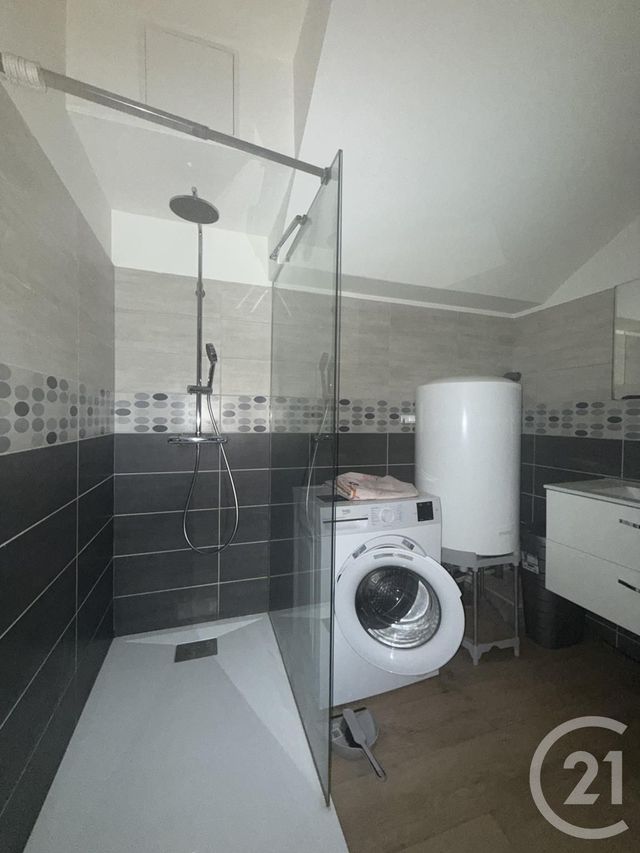 Appartement F2 à louer - 2 pièces - 61.58 m2 - MOULINS - 03 - AUVERGNE - Century 21 Pierre Immobilier