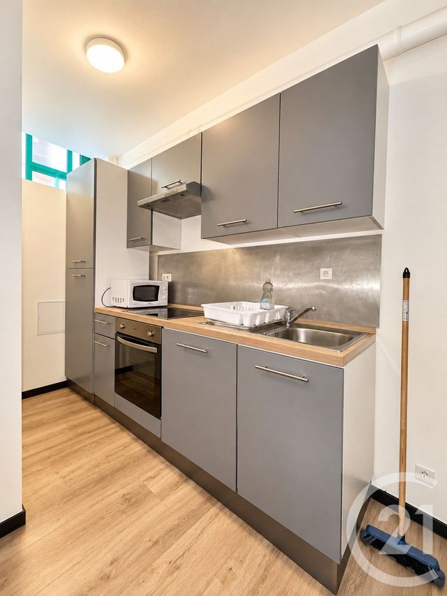 Appartement F2 à louer - 2 pièces - 61.58 m2 - MOULINS - 03 - AUVERGNE - Century 21 Pierre Immobilier