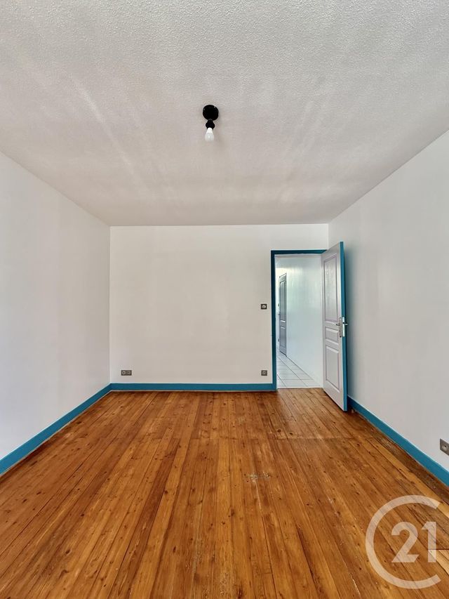 Appartement F3 à louer - 3 pièces - 68.24 m2 - MOULINS - 03 - AUVERGNE - Century 21 Pierre Immobilier