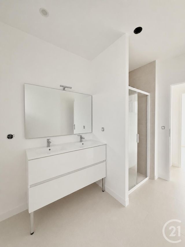 maison à louer - 4 pièces - 99.09 m2 - YZEURE - 03 - AUVERGNE - Century 21 Pierre Immobilier