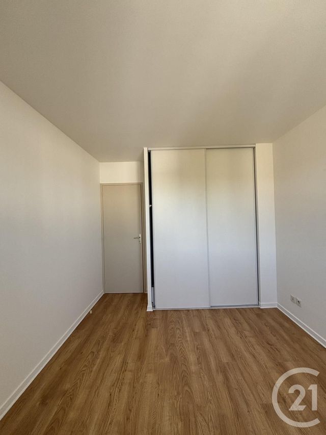 Appartement F2 à louer - 2 pièces - 57.49 m2 - YZEURE - 03 - AUVERGNE - Century 21 Pierre Immobilier