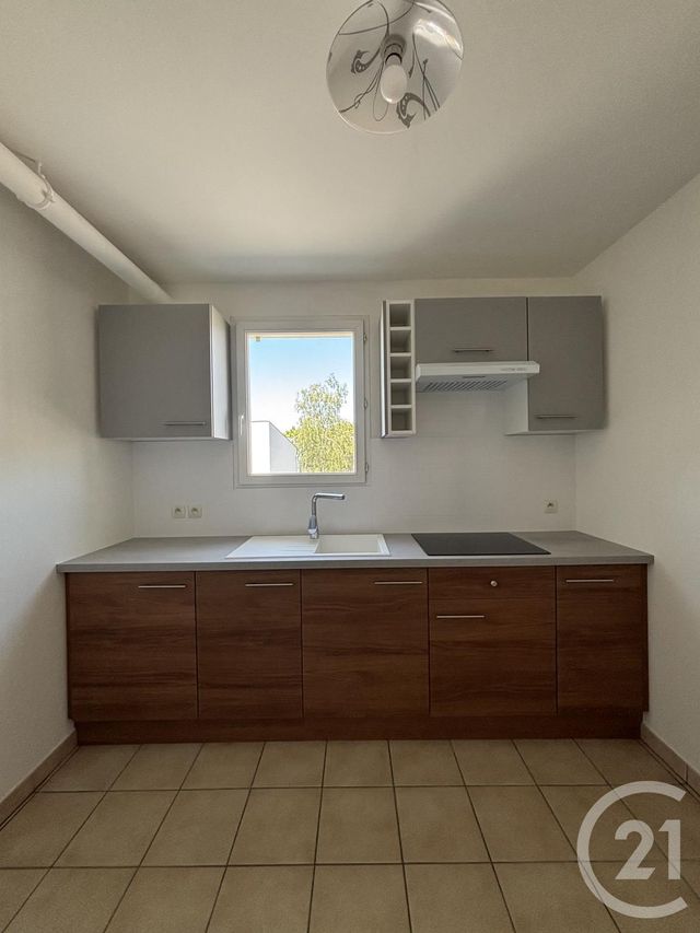 Appartement F2 à louer YZEURE