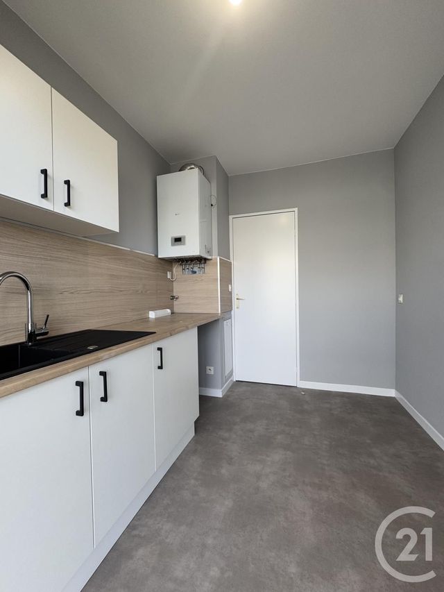 Appartement F2 à louer - 2 pièces - 47.3 m2 - MOULINS - 03 - AUVERGNE - Century 21 Pierre Immobilier
