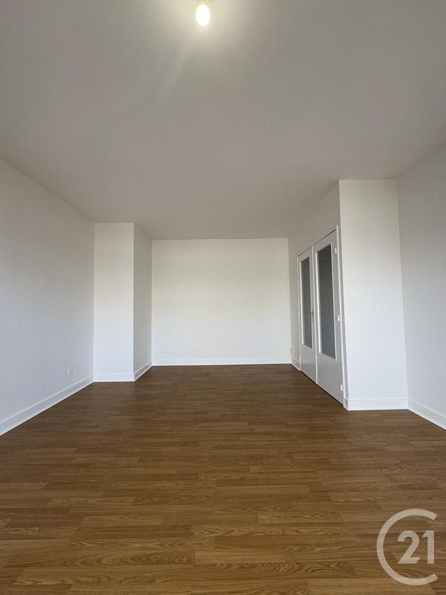 Appartement F2 à louer - 2 pièces - 47.3 m2 - MOULINS - 03 - AUVERGNE - Century 21 Pierre Immobilier
