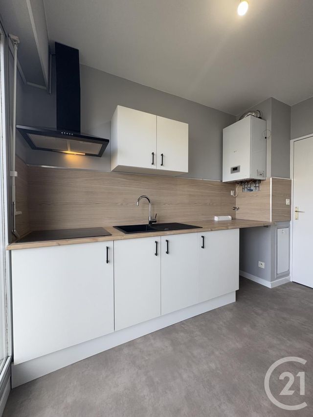 Appartement F2 à louer - 2 pièces - 47.3 m2 - MOULINS - 03 - AUVERGNE - Century 21 Pierre Immobilier