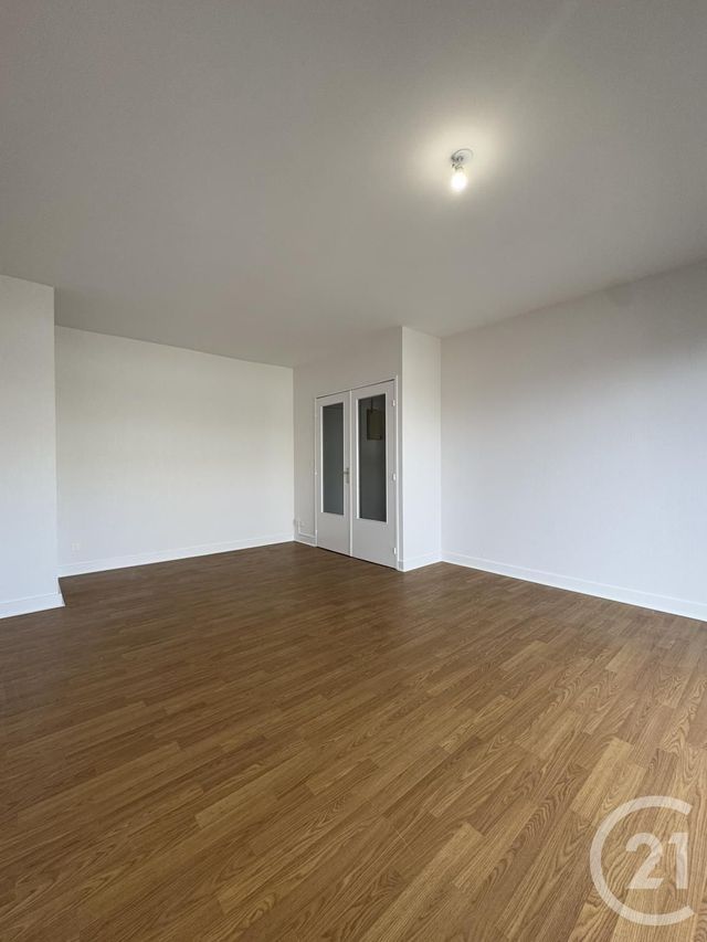 Appartement F2 à louer - 2 pièces - 47.3 m2 - MOULINS - 03 - AUVERGNE - Century 21 Pierre Immobilier