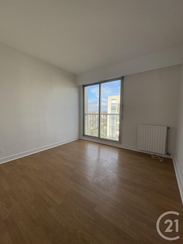 Appartement F2 à louer - 2 pièces - 47.3 m2 - MOULINS - 03 - AUVERGNE - Century 21 Pierre Immobilier