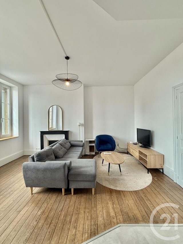 Appartement F5 à louer - 5 pièces - 123.6 m2 - MOULINS - 03 - AUVERGNE - Century 21 Pierre Immobilier