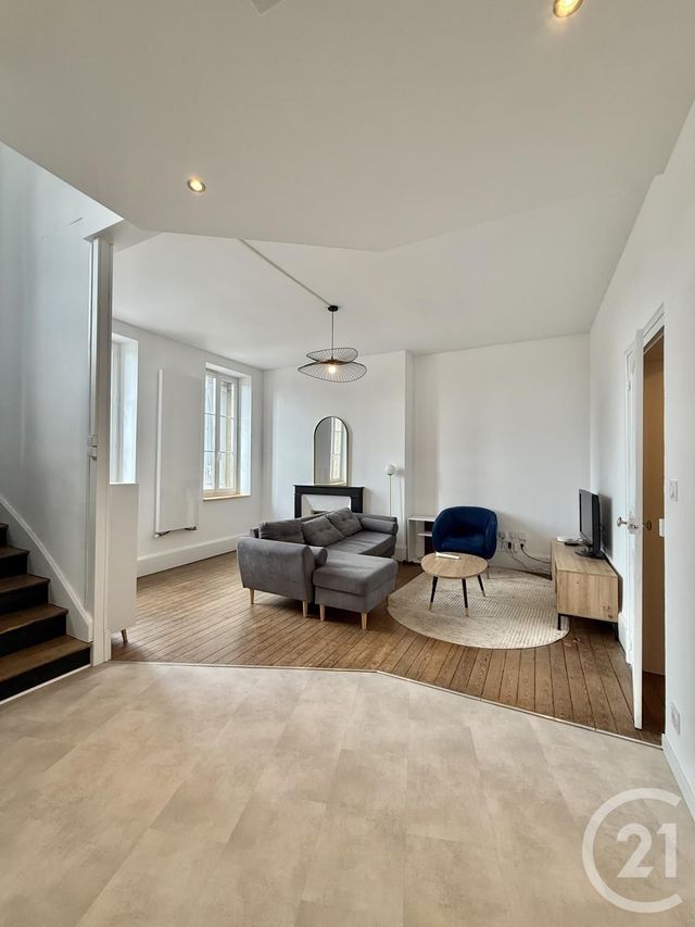 Appartement F5 à louer - 5 pièces - 123.6 m2 - MOULINS - 03 - AUVERGNE - Century 21 Pierre Immobilier