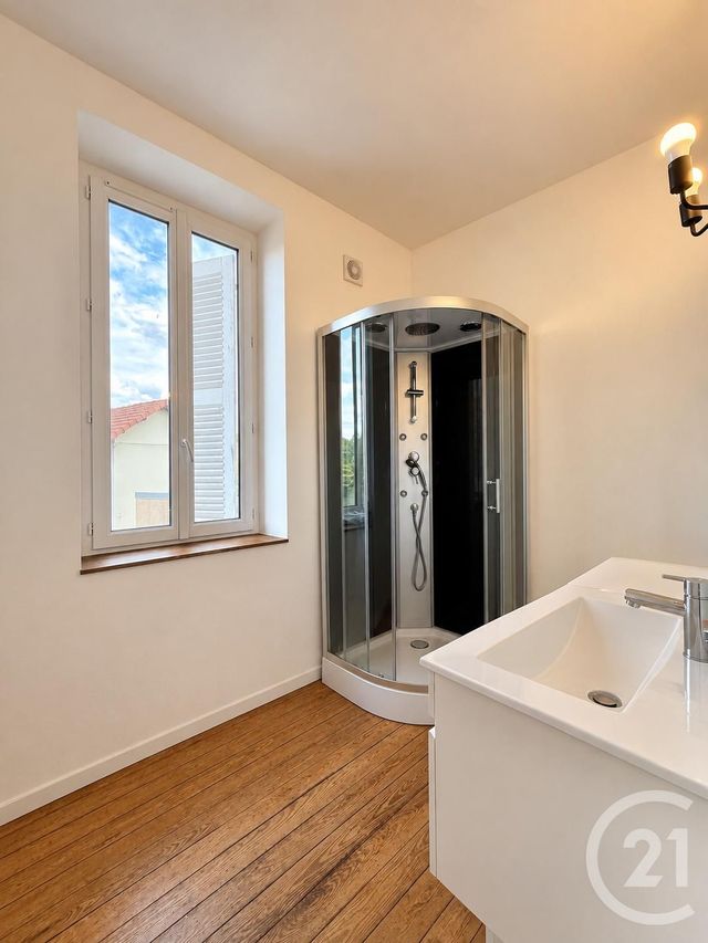 Appartement F5 à louer - 5 pièces - 123.6 m2 - MOULINS - 03 - AUVERGNE - Century 21 Pierre Immobilier