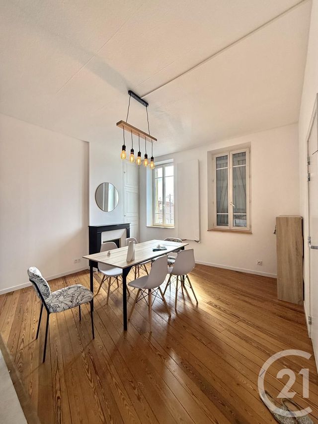 Appartement F5 à louer - 5 pièces - 123.6 m2 - MOULINS - 03 - AUVERGNE - Century 21 Pierre Immobilier