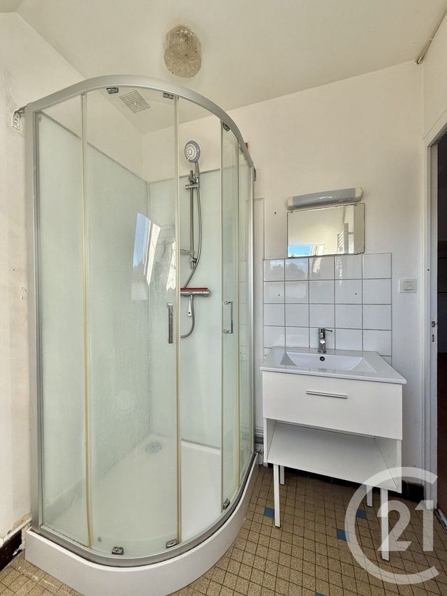 Appartement Studio à louer - 1 pièce - 28.24 m2 - MOULINS - 03 - AUVERGNE - Century 21 Pierre Immobilier