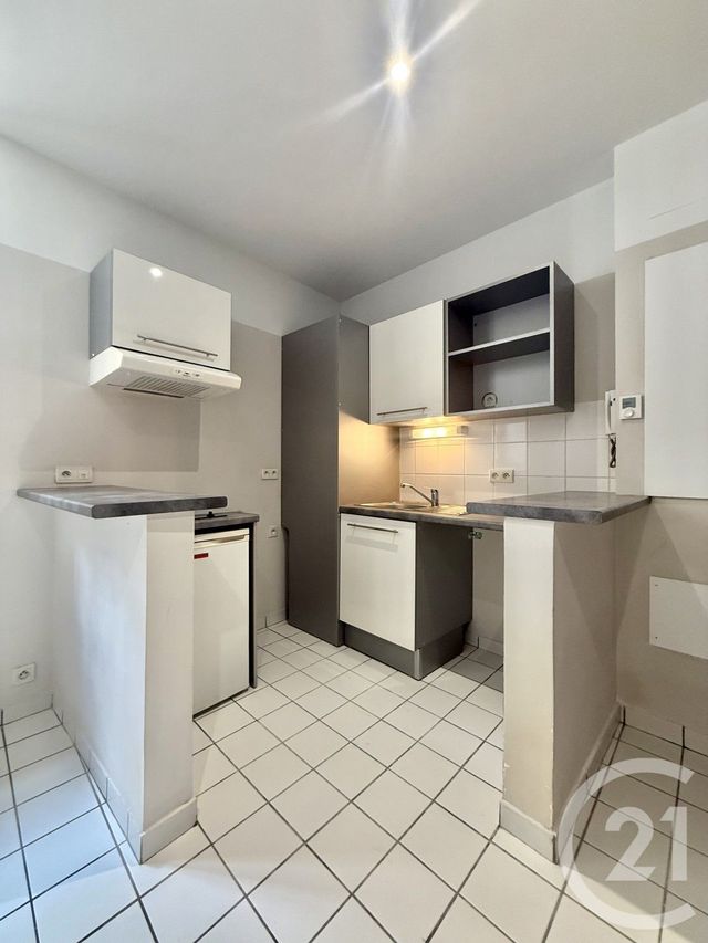Appartement F2 à louer MOULINS