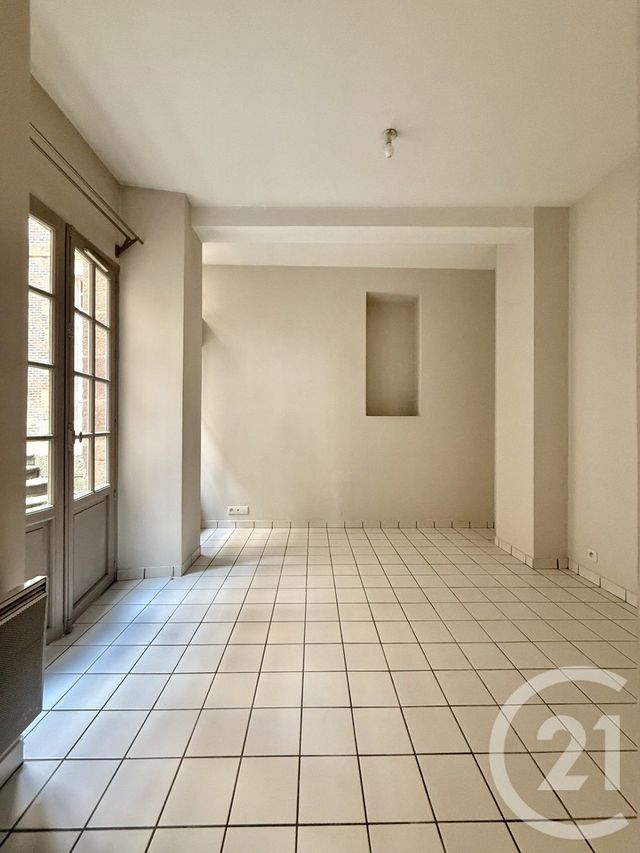 Appartement F2 à louer - 2 pièces - 47.46 m2 - MOULINS - 03 - AUVERGNE - Century 21 Pierre Immobilier