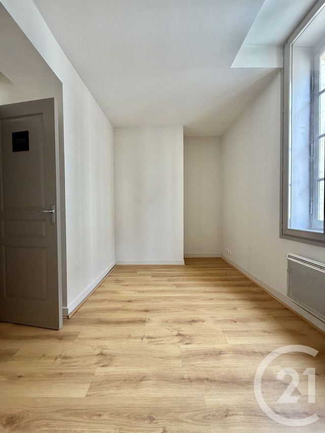 Appartement F2 à louer - 2 pièces - 47.46 m2 - MOULINS - 03 - AUVERGNE - Century 21 Pierre Immobilier