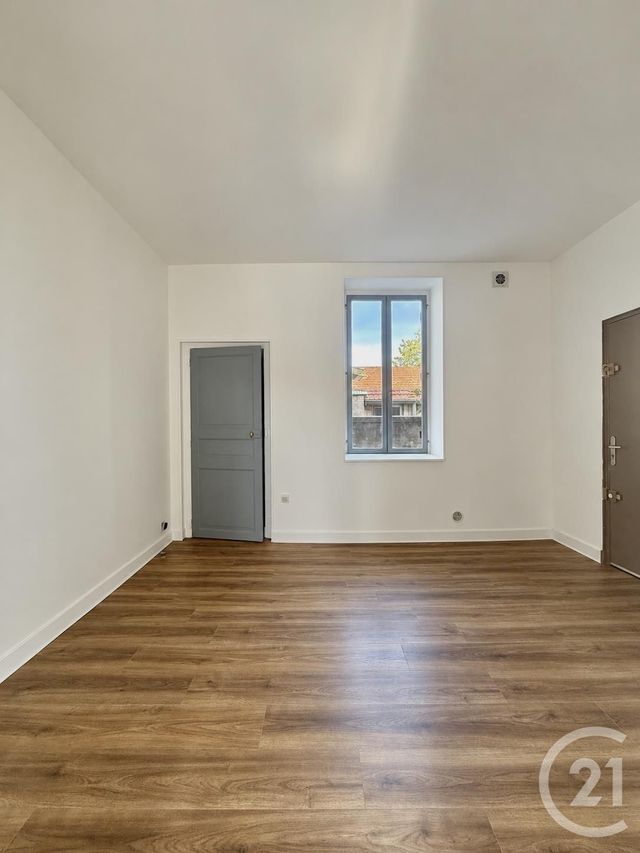 Appartement F2 à louer - 2 pièces - 26.58 m2 - YZEURE - 03 - AUVERGNE - Century 21 Pierre Immobilier