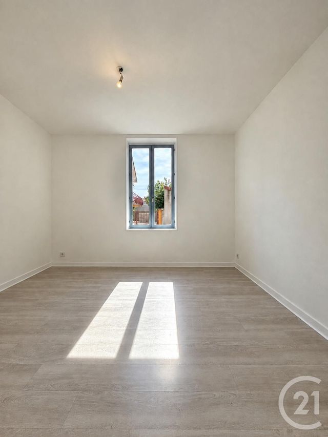 Appartement F2 à louer - 2 pièces - 26.58 m2 - YZEURE - 03 - AUVERGNE - Century 21 Pierre Immobilier