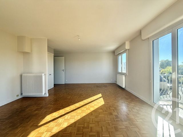 Appartement F3 à vendre - 3 pièces - 82.4 m2 - MOULINS - 03 - AUVERGNE - Century 21 Pierre Immobilier