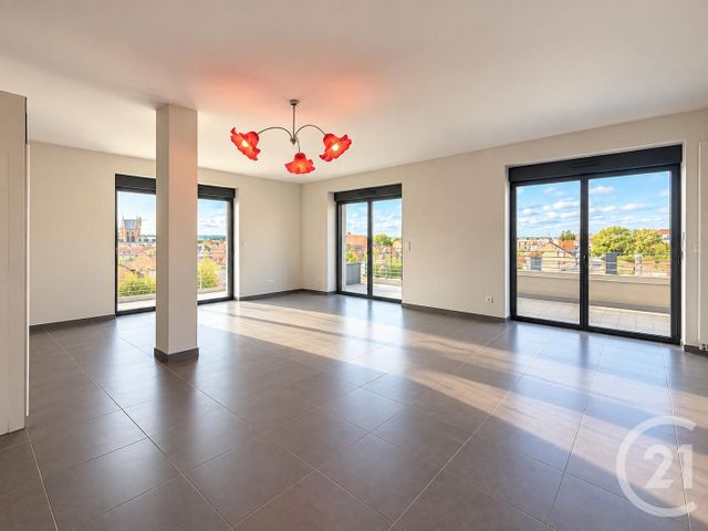 Appartement F3 à louer - 3 pièces - 98.12 m2 - MOULINS - 03 - AUVERGNE - Century 21 Pierre Immobilier