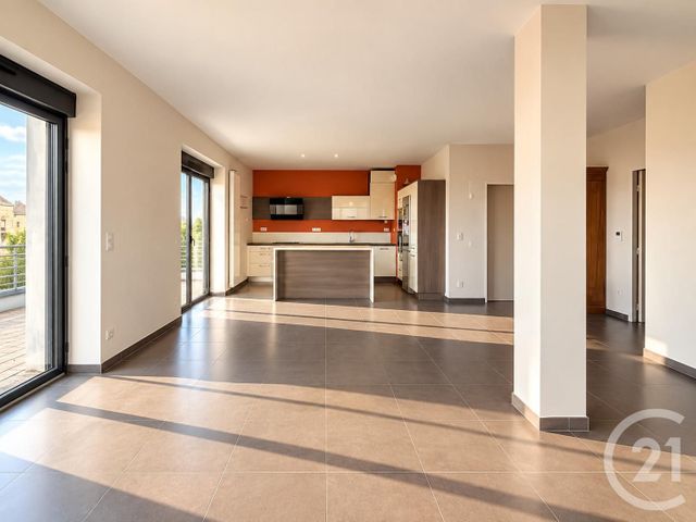 Appartement F3 à louer - 3 pièces - 98.12 m2 - MOULINS - 03 - AUVERGNE - Century 21 Pierre Immobilier