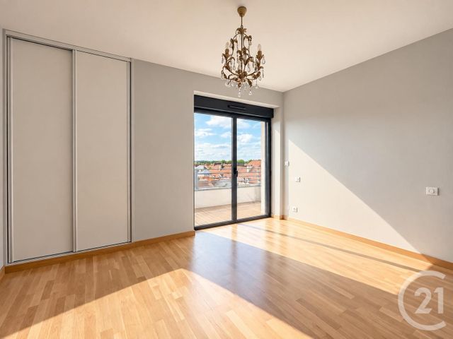 Appartement F3 à louer - 3 pièces - 98.12 m2 - MOULINS - 03 - AUVERGNE - Century 21 Pierre Immobilier
