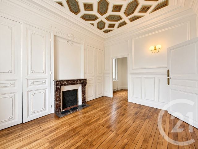 maison - MOULINS - 03