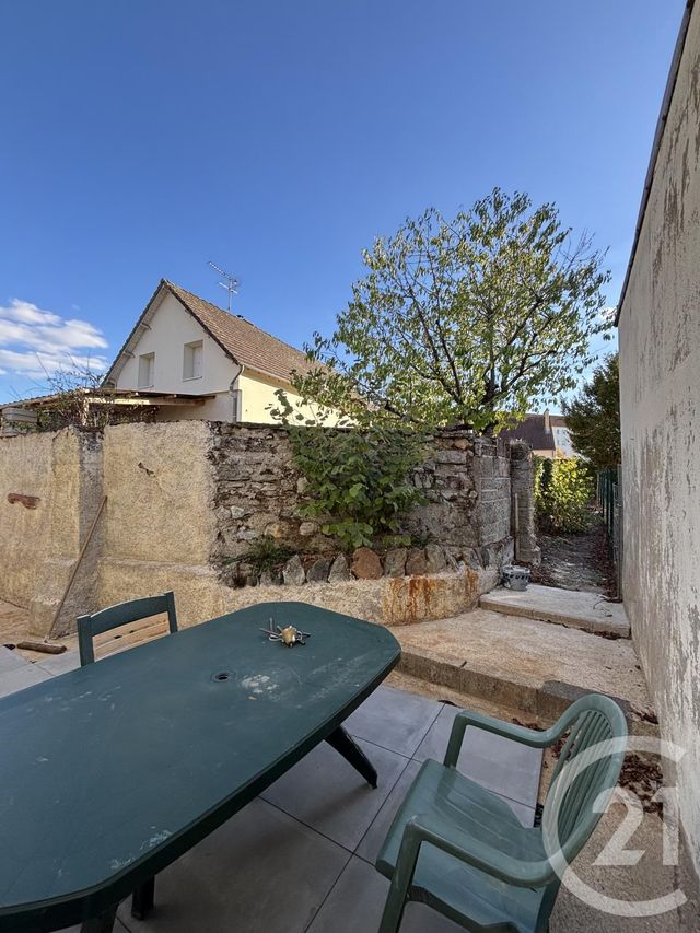 maison à louer - 3 pièces - 73.12 m2 - DOMPIERRE SUR BESBRE - 03 - AUVERGNE - Century 21 Pierre Immobilier