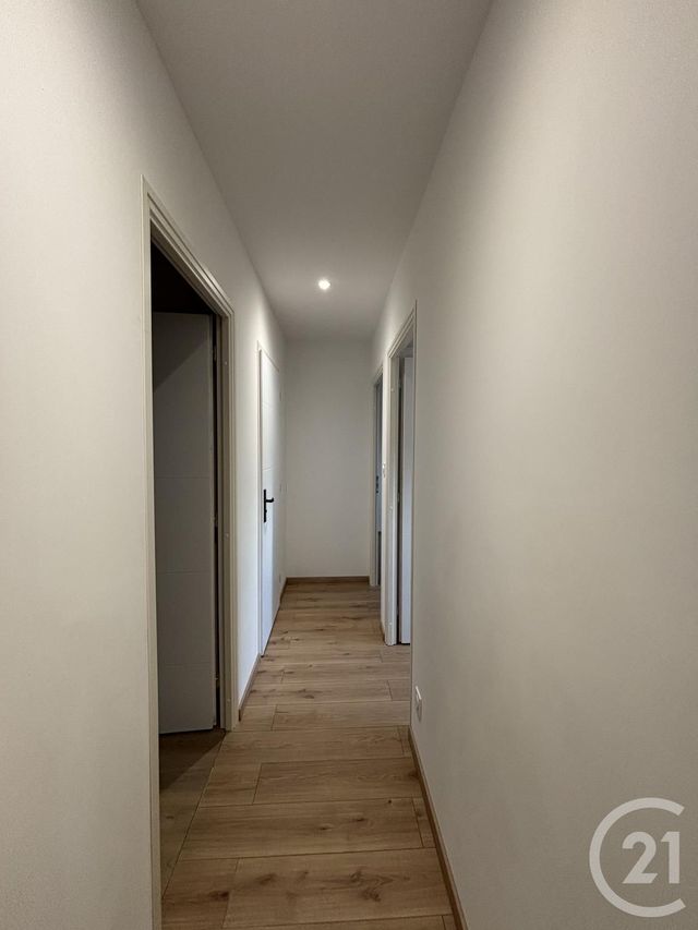 maison à louer - 3 pièces - 73.12 m2 - DOMPIERRE SUR BESBRE - 03 - AUVERGNE - Century 21 Pierre Immobilier