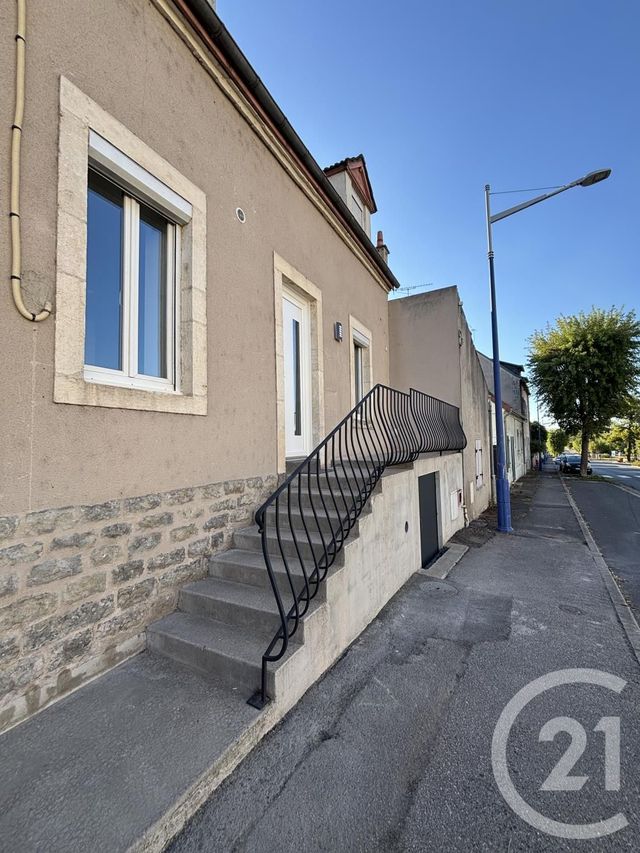 maison à louer - 3 pièces - 73.12 m2 - DOMPIERRE SUR BESBRE - 03 - AUVERGNE - Century 21 Pierre Immobilier