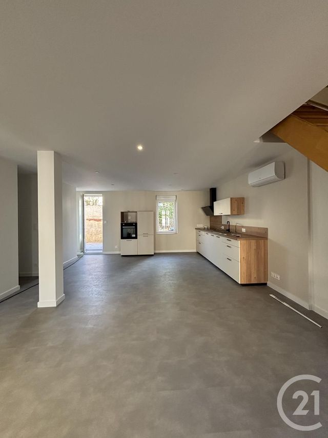 maison à louer - 3 pièces - 73.12 m2 - DOMPIERRE SUR BESBRE - 03 - AUVERGNE - Century 21 Pierre Immobilier