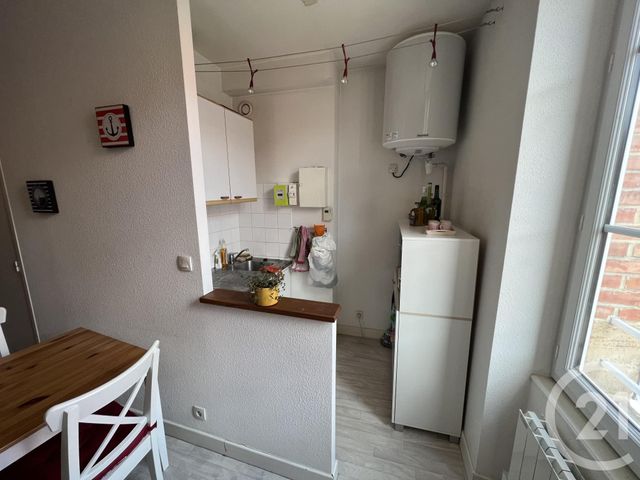 Appartement F1 à louer - 1 pièce - 30.8 m2 - MOULINS - 03 - AUVERGNE - Century 21 Pierre Immobilier