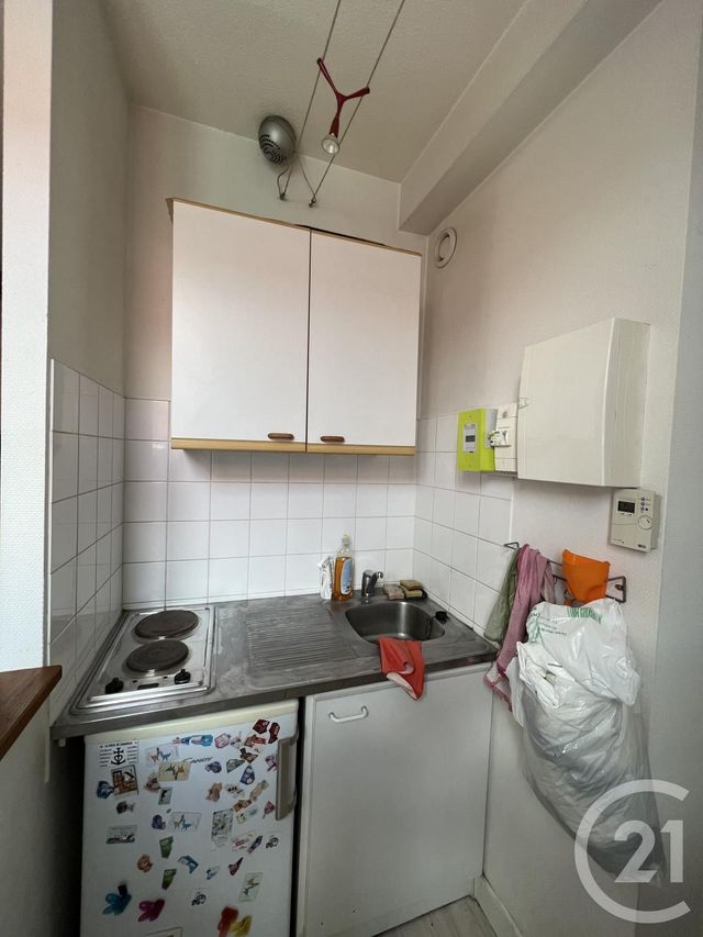 Appartement F1 à louer - 1 pièce - 30.8 m2 - MOULINS - 03 - AUVERGNE - Century 21 Pierre Immobilier