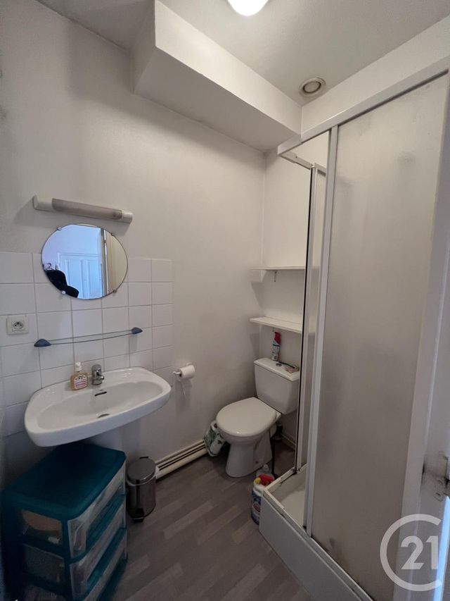 Appartement F1 à louer - 1 pièce - 30.8 m2 - MOULINS - 03 - AUVERGNE - Century 21 Pierre Immobilier