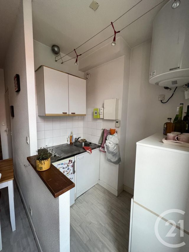 Appartement F1 à louer - 1 pièce - 30.8 m2 - MOULINS - 03 - AUVERGNE - Century 21 Pierre Immobilier