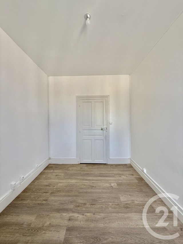 Appartement F2 à louer - 2 pièces - 48.0 m2 - MOULINS - 03 - AUVERGNE - Century 21 Pierre Immobilier