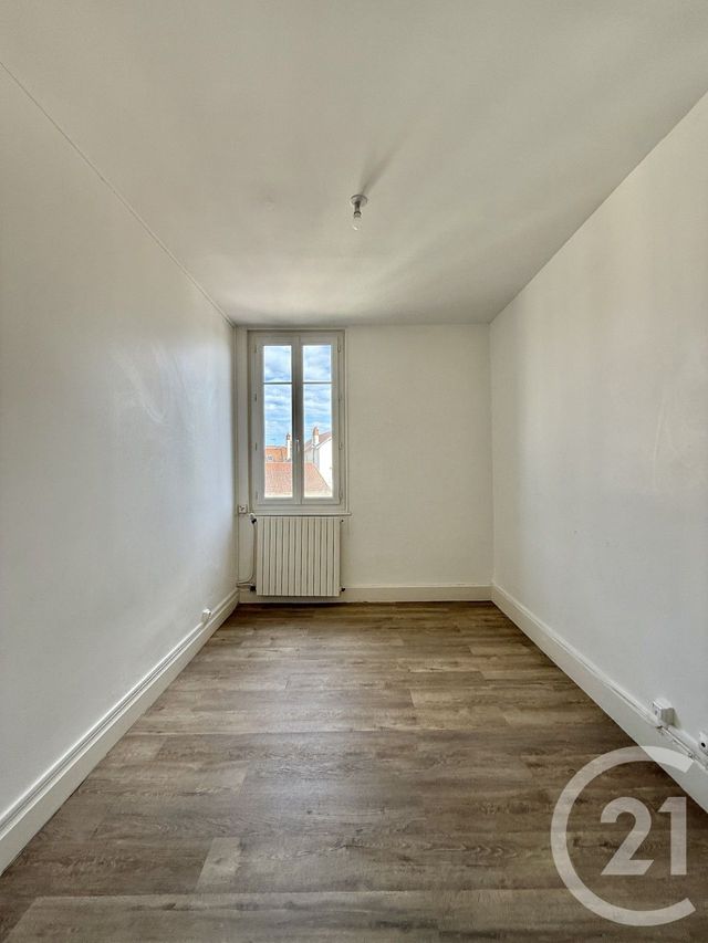 Appartement F2 à louer - 2 pièces - 48.0 m2 - MOULINS - 03 - AUVERGNE - Century 21 Pierre Immobilier