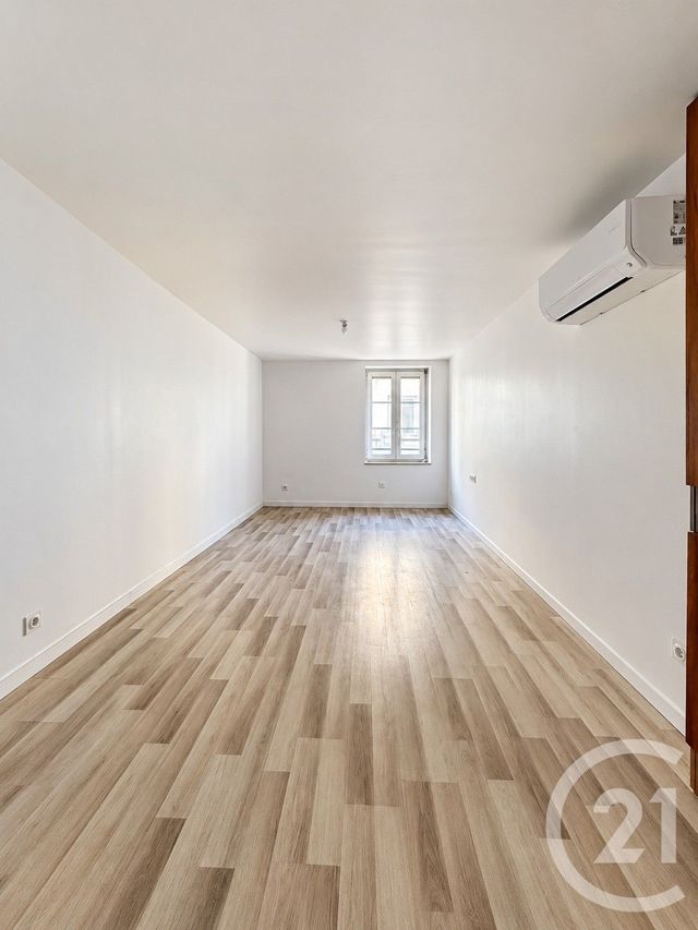 Appartement F4 à louer - 4 pièces - 70.79 m2 - MOULINS - 03 - AUVERGNE - Century 21 Pierre Immobilier