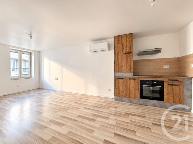 Appartement F4 à louer - 4 pièces - 70.79 m2 - MOULINS - 03 - AUVERGNE - Century 21 Pierre Immobilier